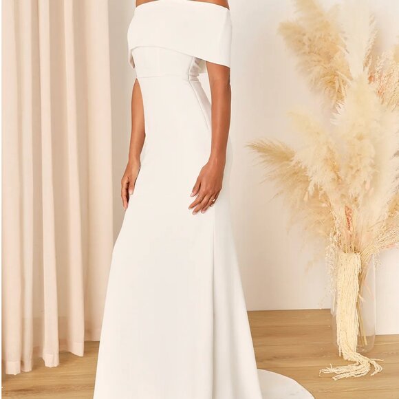 NEW WITH TAGS Lulus White Off-shoulder Maxi Dress - Size M - Picture 3 of 4